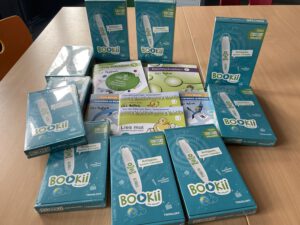 Booki Lesestifte und Hefte, die der Förderverein gesponsort hat.